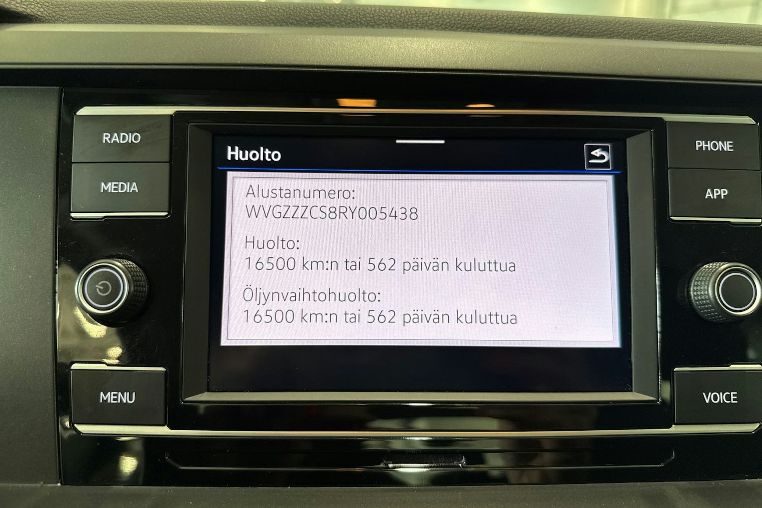 valkoinen Volkswagen Taigo 2023 kuva 16.