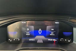 valkoinen Volkswagen Taigo 2023 kuva 18.
