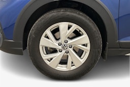 sininen Volkswagen Taigo 2023 kuva 11.