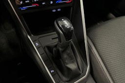 sininen Volkswagen Taigo 2023 kuva 20.