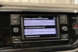 sininen Volkswagen Taigo 2023 kuva 25.