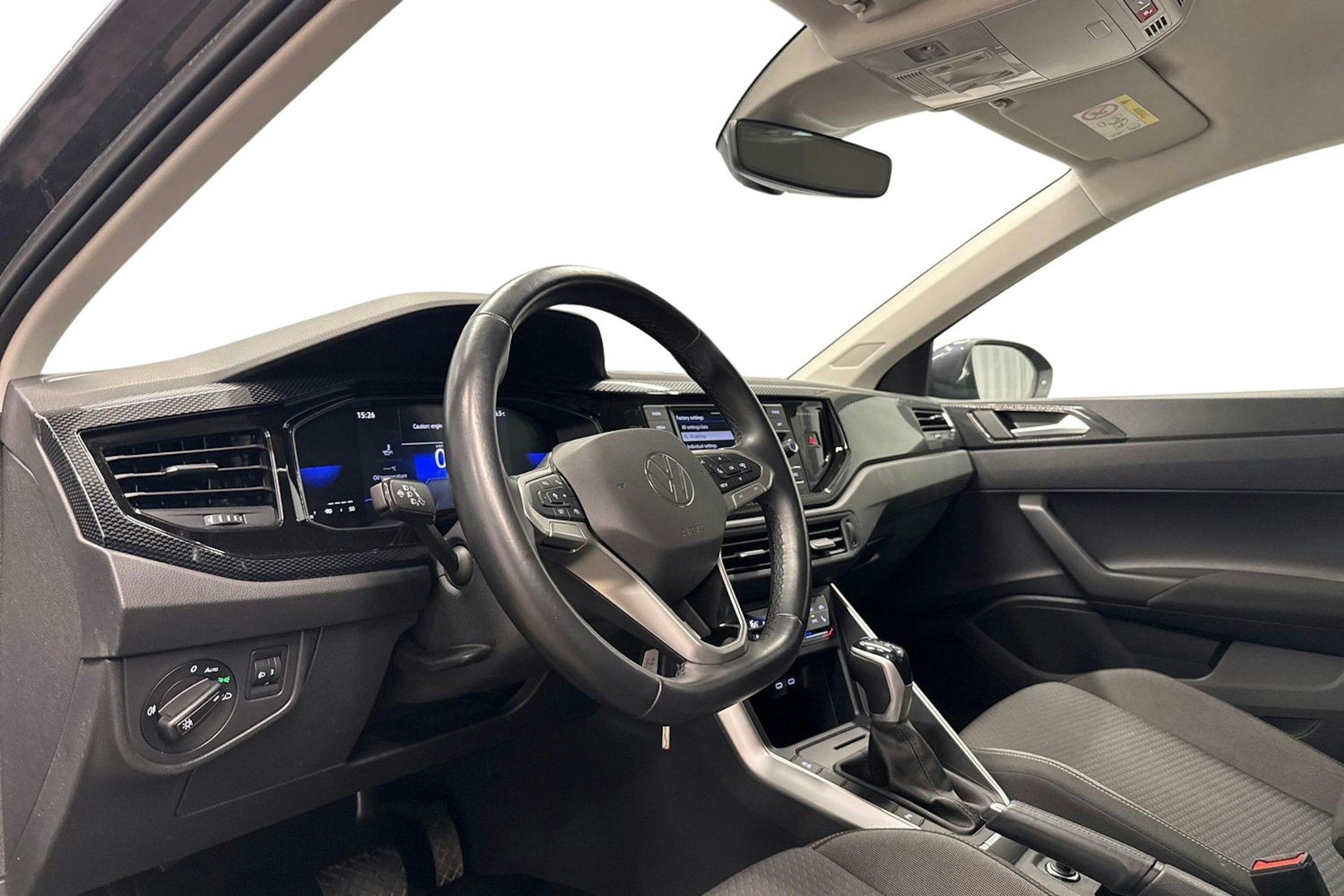 harmaa Volkswagen Taigo 2023 kuva 7.