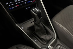 harmaa Volkswagen Taigo 2023 kuva 23.