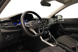 harmaa Volkswagen Taigo 2023 kuva 7.
