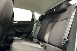 harmaa Volkswagen Taigo 2023 kuva 10.
