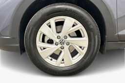 harmaa Volkswagen Taigo 2023 kuva 11.
