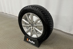 harmaa Volkswagen Taigo 2023 kuva 13.