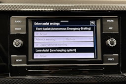 harmaa Volkswagen Taigo 2023 kuva 23.