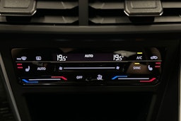 harmaa Volkswagen Taigo 2023 kuva 25.