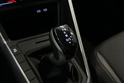harmaa Volkswagen Taigo 2023 kuva 26.