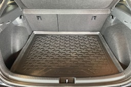 musta Volkswagen Taigo 2023 kuva 15.