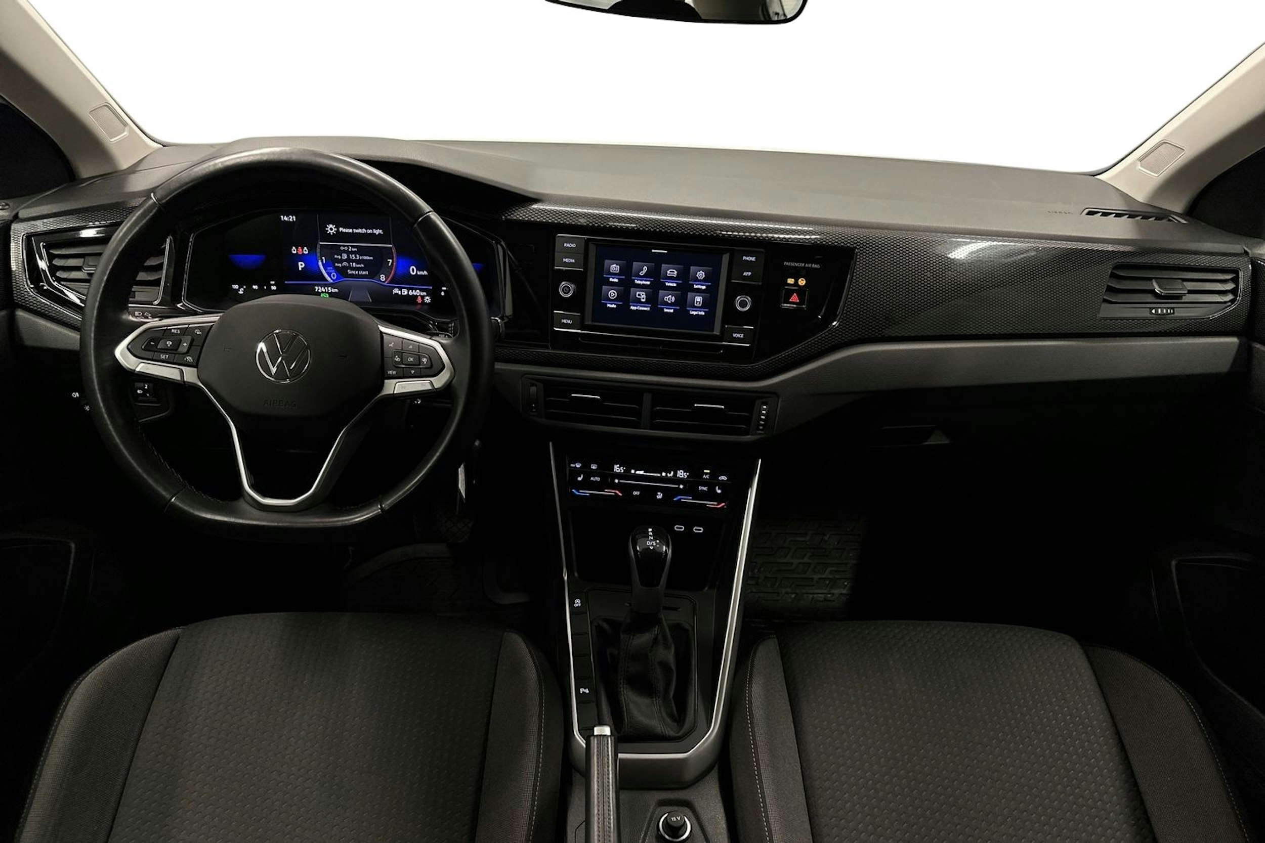 valkoinen Volkswagen Taigo 2023 kuva 9.