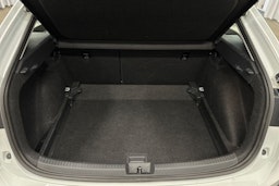 valkoinen Volkswagen Taigo 2023 kuva 14.