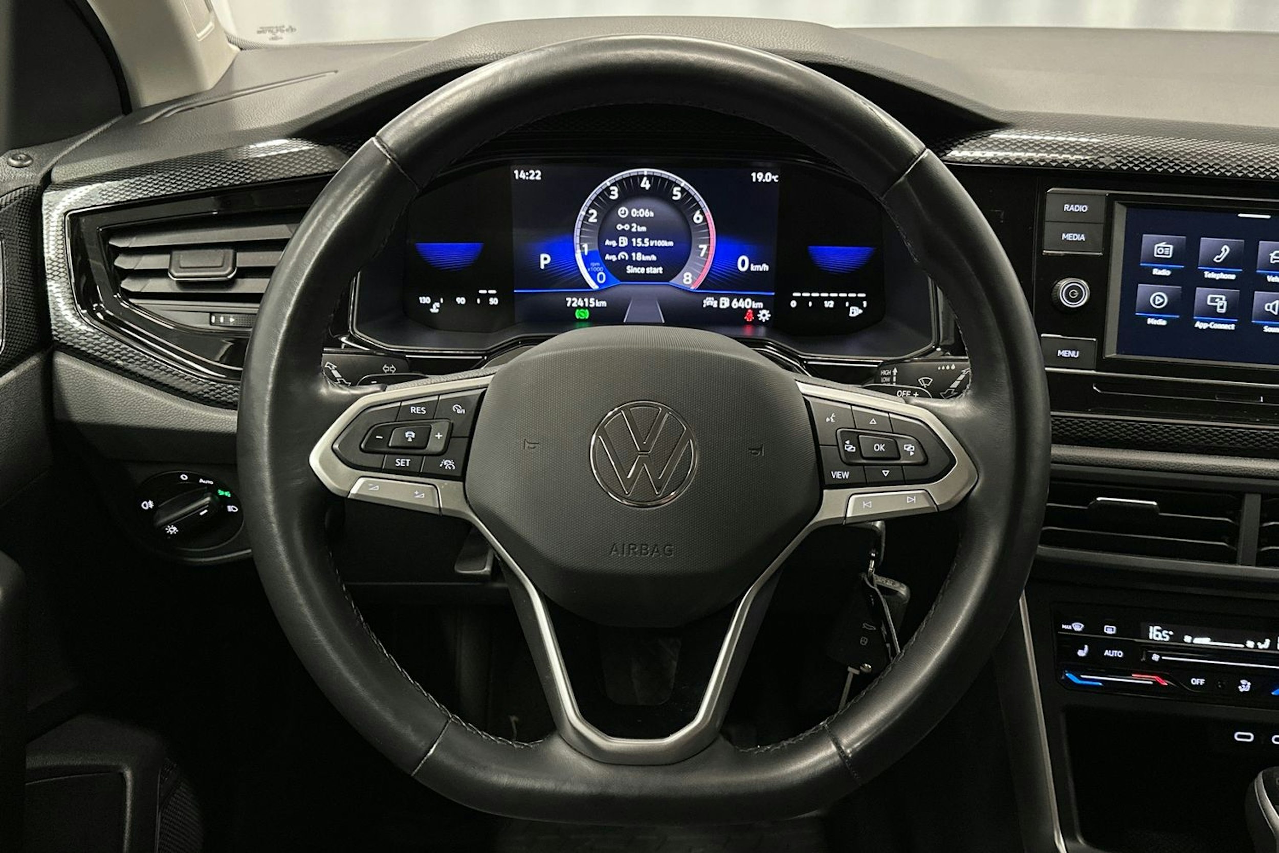 valkoinen Volkswagen Taigo 2023 kuva 16.