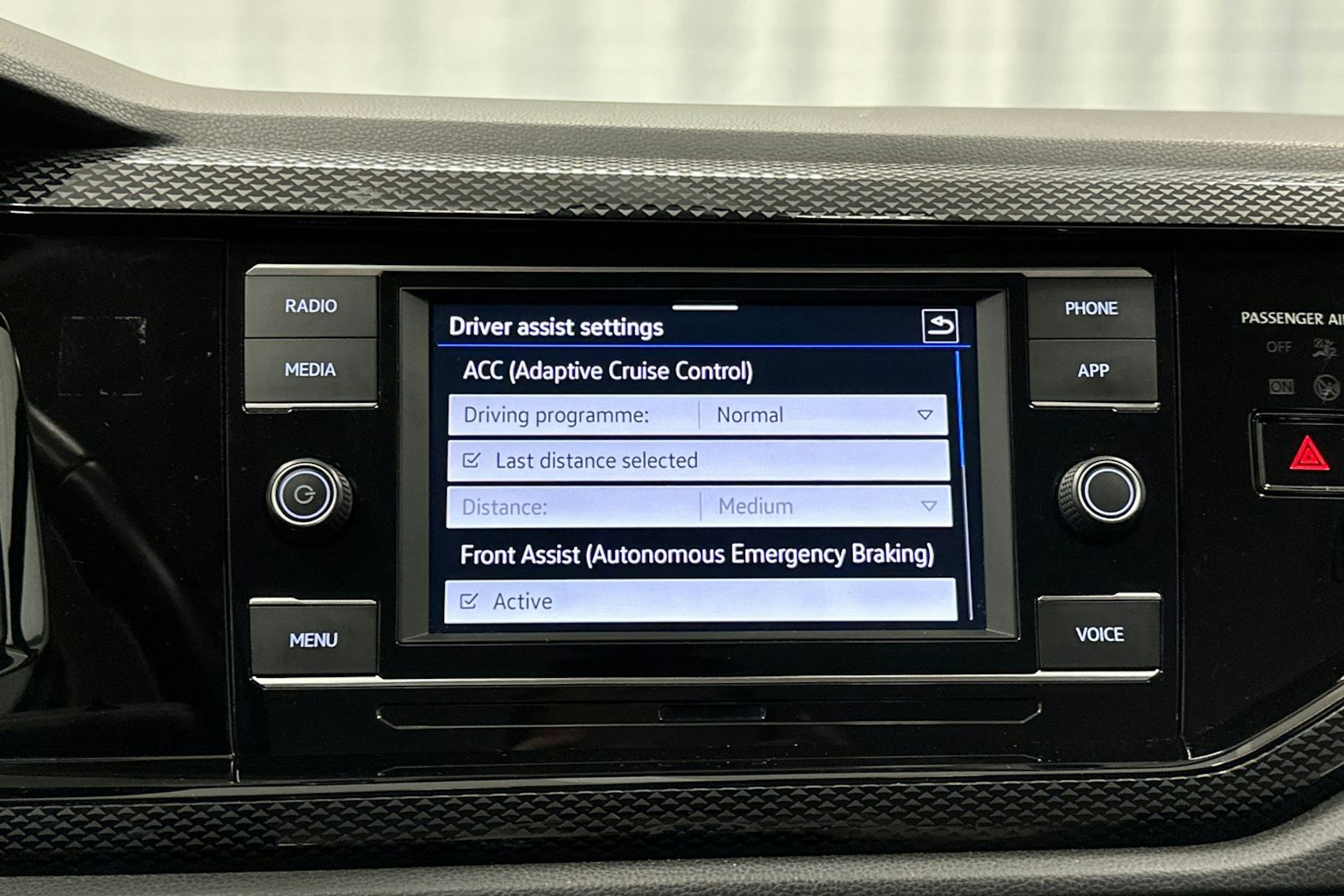 valkoinen Volkswagen Taigo 2023 kuva 25.