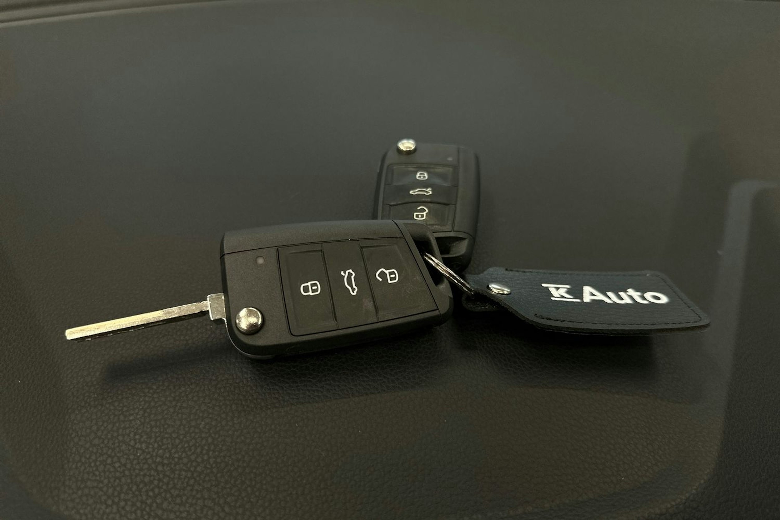 valkoinen Volkswagen Taigo 2023 kuva 28.