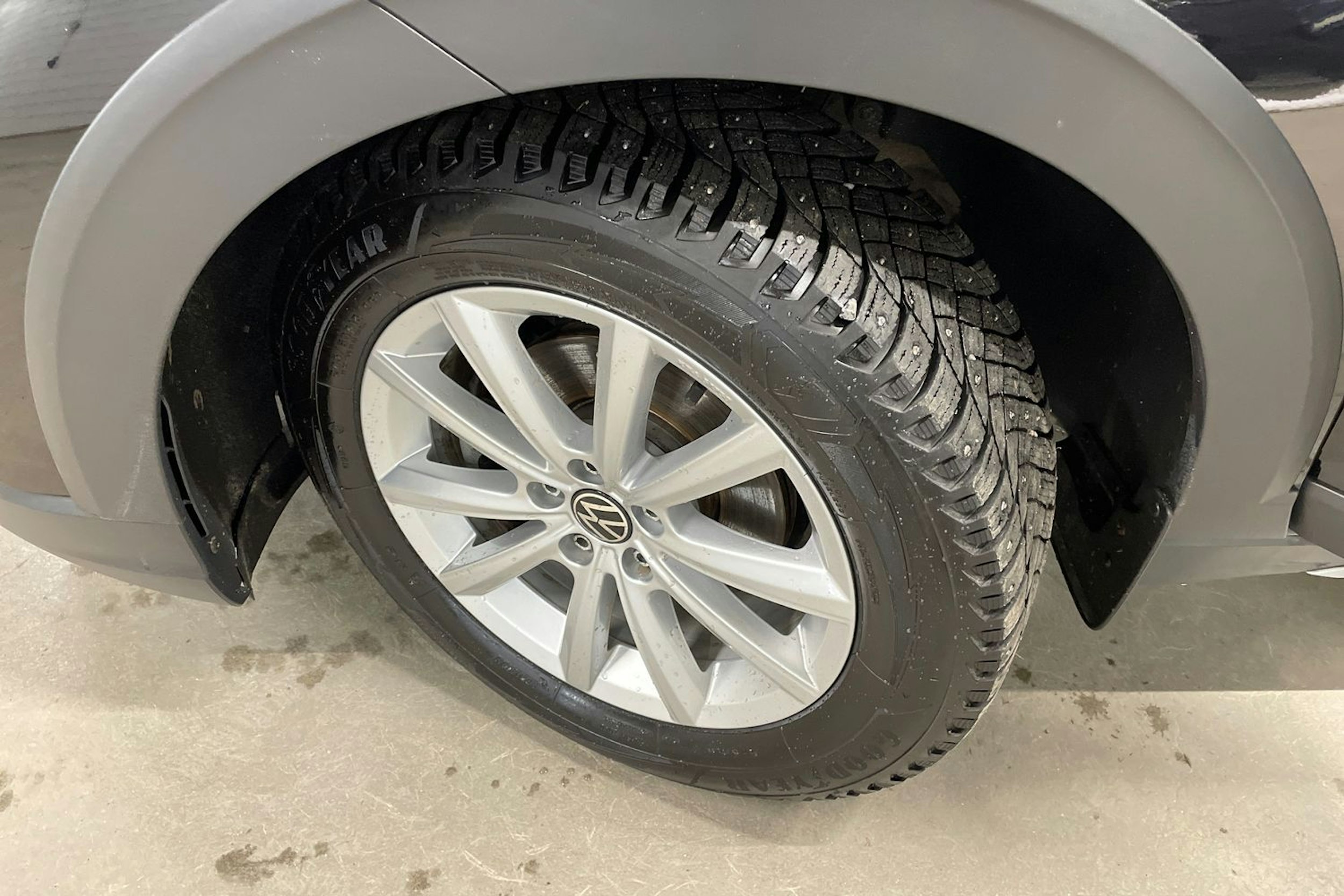 musta Volkswagen Taigo 2023 kuva 10.