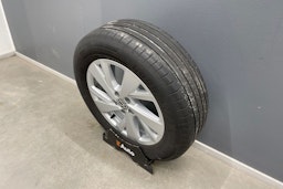 musta Volkswagen Taigo 2023 kuva 11.