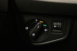 musta Volkswagen Taigo 2023 kuva 17.