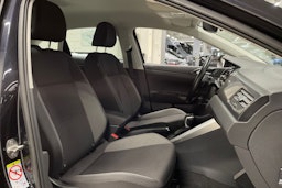 musta Volkswagen Taigo 2023 kuva 21.