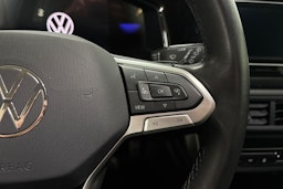 harmaa Volkswagen Taigo 2023 kuva 14.