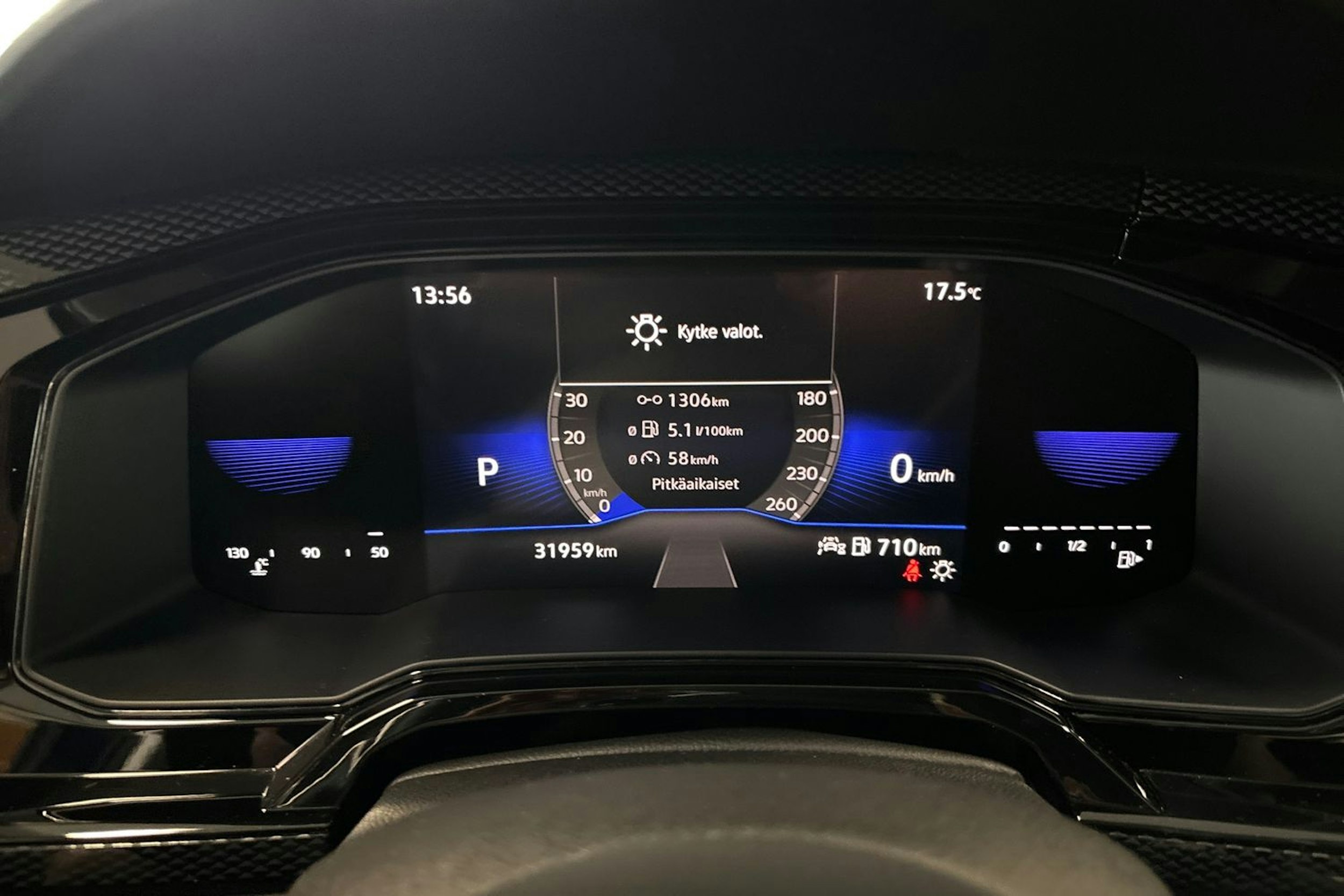 sininen Volkswagen Taigo 2023 kuva 11.