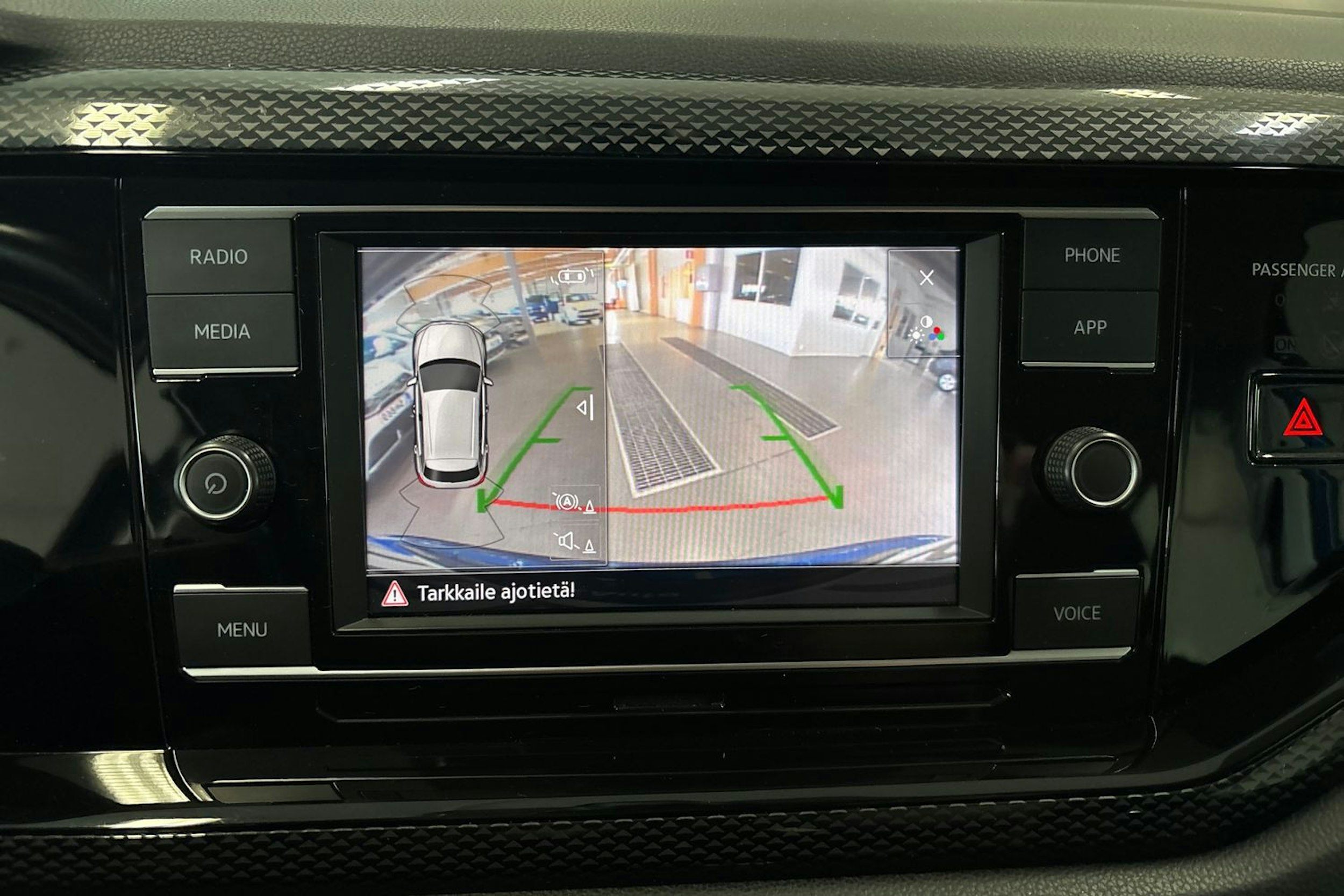 sininen Volkswagen Taigo 2023 kuva 12.