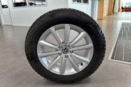 sininen Volkswagen Taigo 2023 kuva 16.
