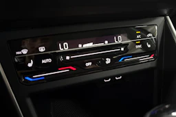 Harmaa Volkswagen TAIGO 2023 kuva 17.
