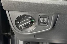 Harmaa Volkswagen TAIGO 2023 kuva 19.