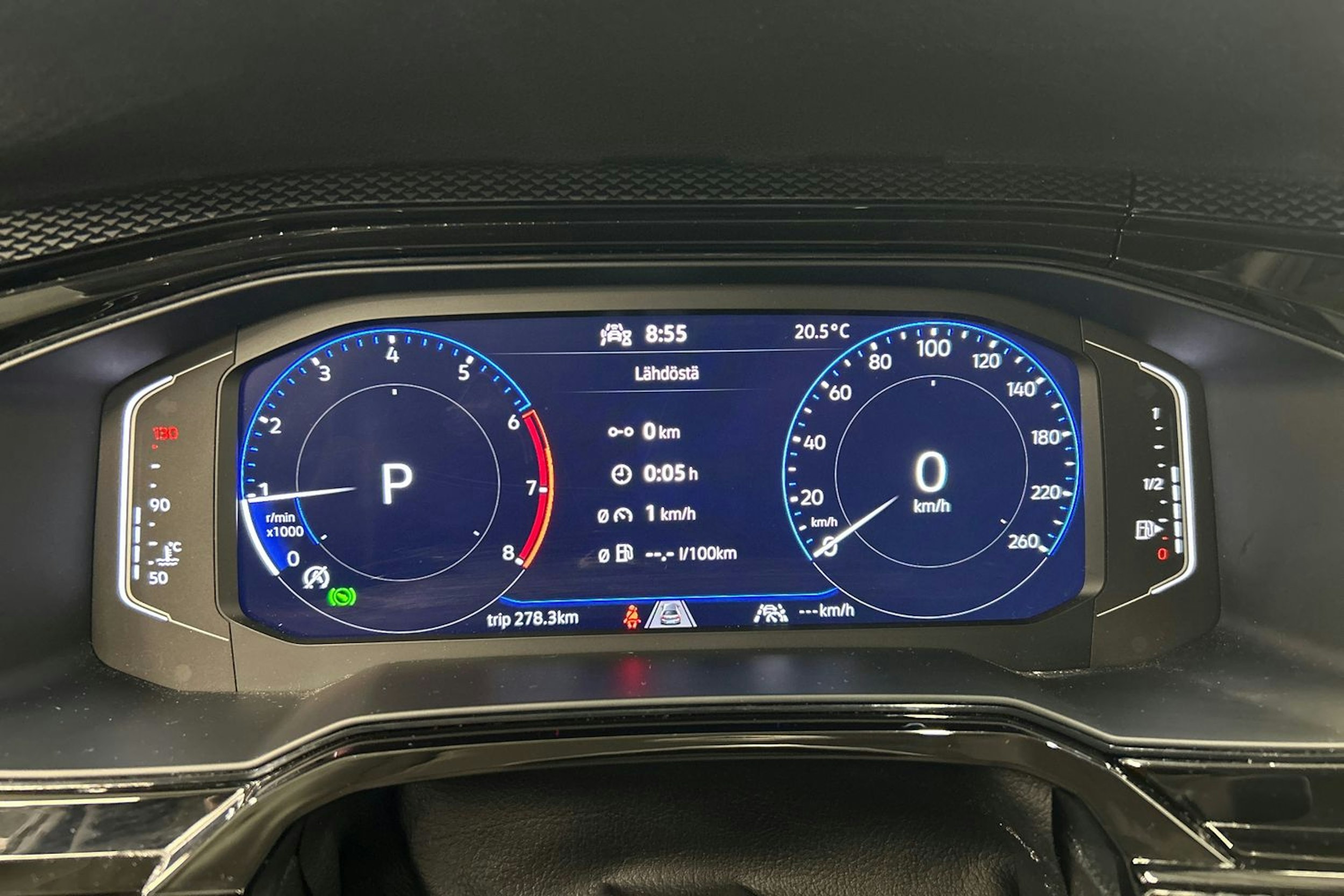 sininen Volkswagen Taigo 2023 kuva 14.