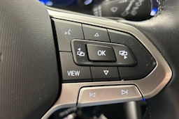 sininen Volkswagen Taigo 2023 kuva 16.