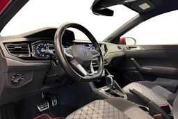 punainen Volkswagen Taigo 2023 kuva 6.