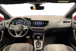 punainen Volkswagen Taigo 2023 kuva 7.