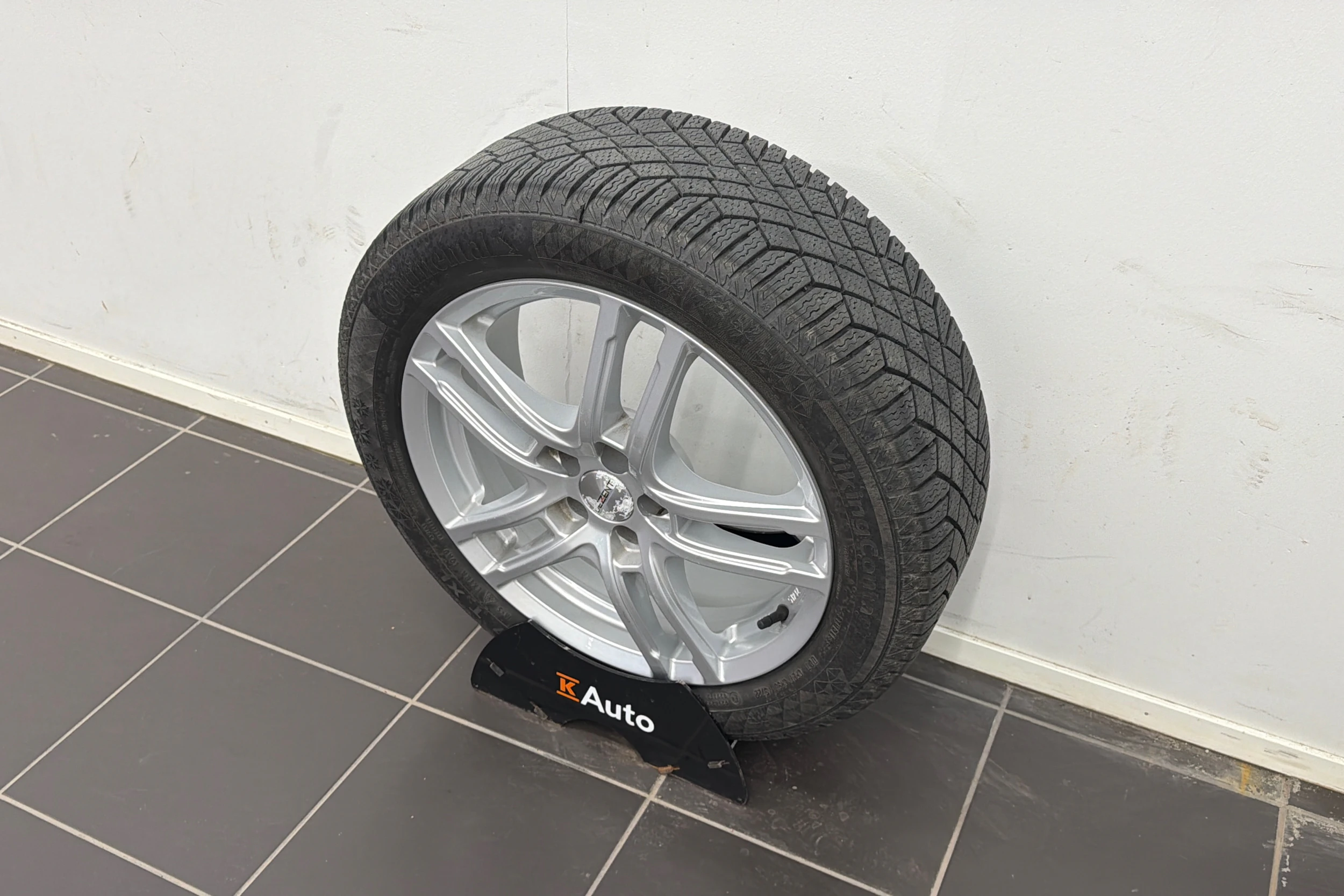 punainen Volkswagen Taigo 2023 kuva 10.
