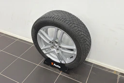 punainen Volkswagen Taigo 2023 kuva 10.