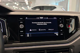 punainen Volkswagen Taigo 2023 kuva 22.