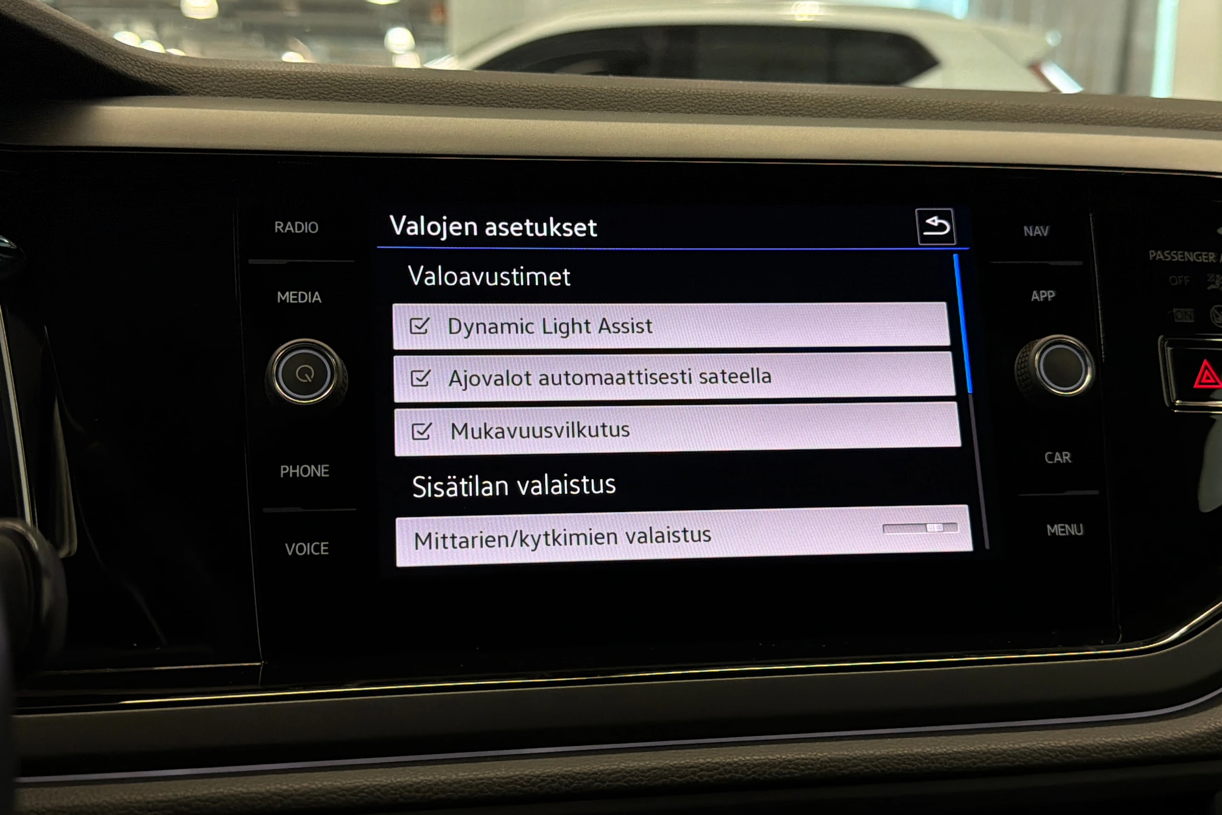 punainen Volkswagen Taigo 2023 kuva 24.