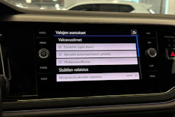 punainen Volkswagen Taigo 2023 kuva 24.
