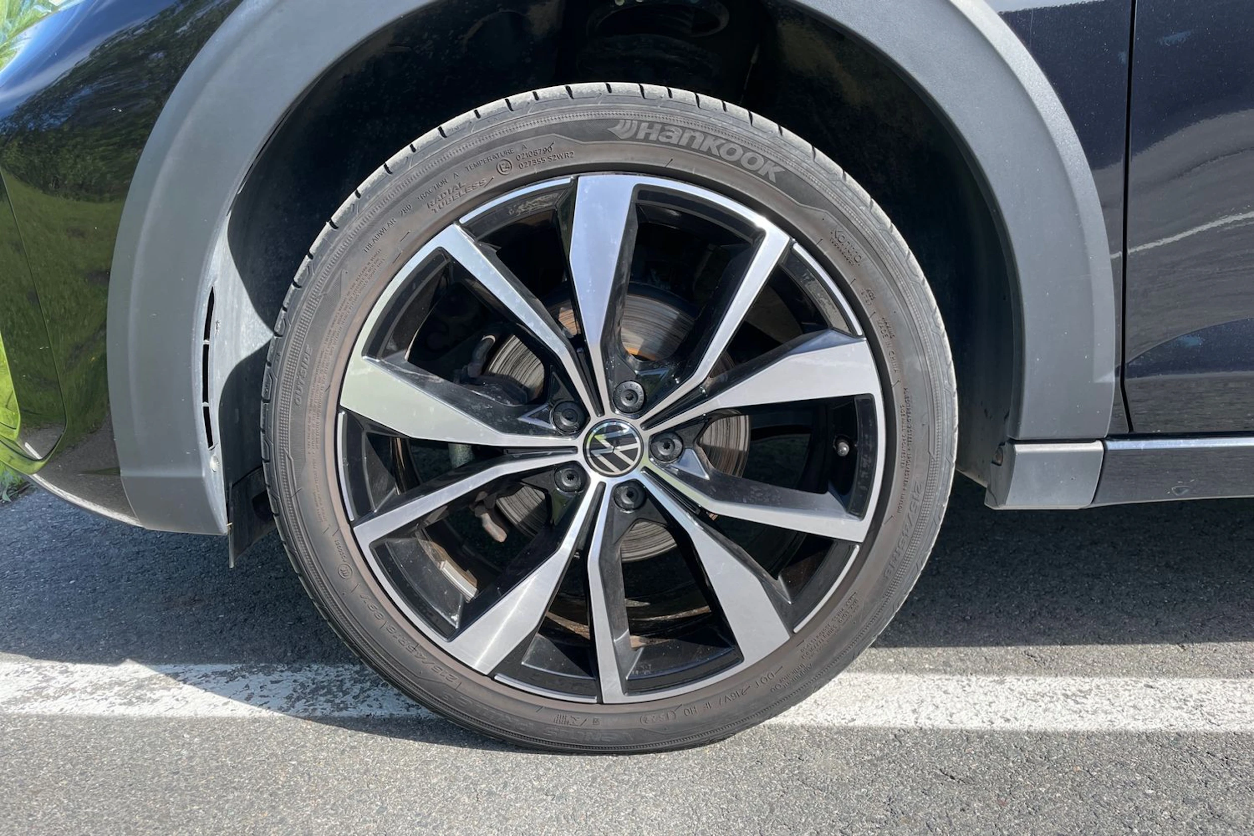 musta Volkswagen Taigo 2023 kuva 13.