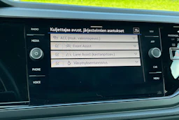 musta Volkswagen Taigo 2023 kuva 16.