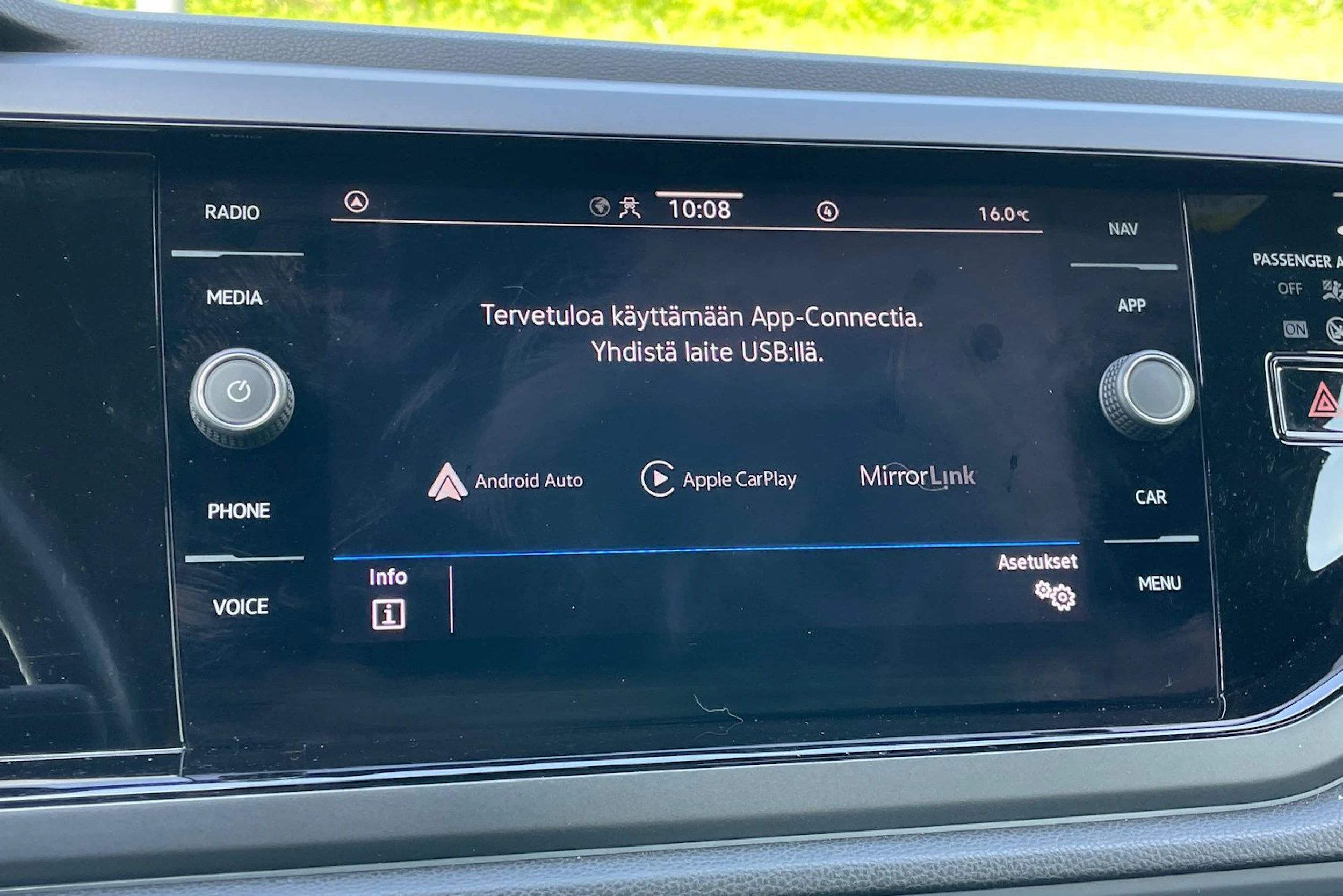 musta Volkswagen Taigo 2023 kuva 17.