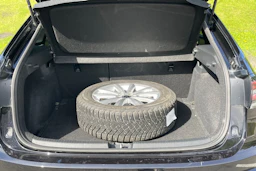 musta Volkswagen Taigo 2023 kuva 19.