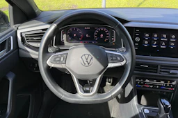 musta Volkswagen Taigo 2023 kuva 20.
