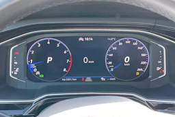 musta Volkswagen Taigo 2023 kuva 23.