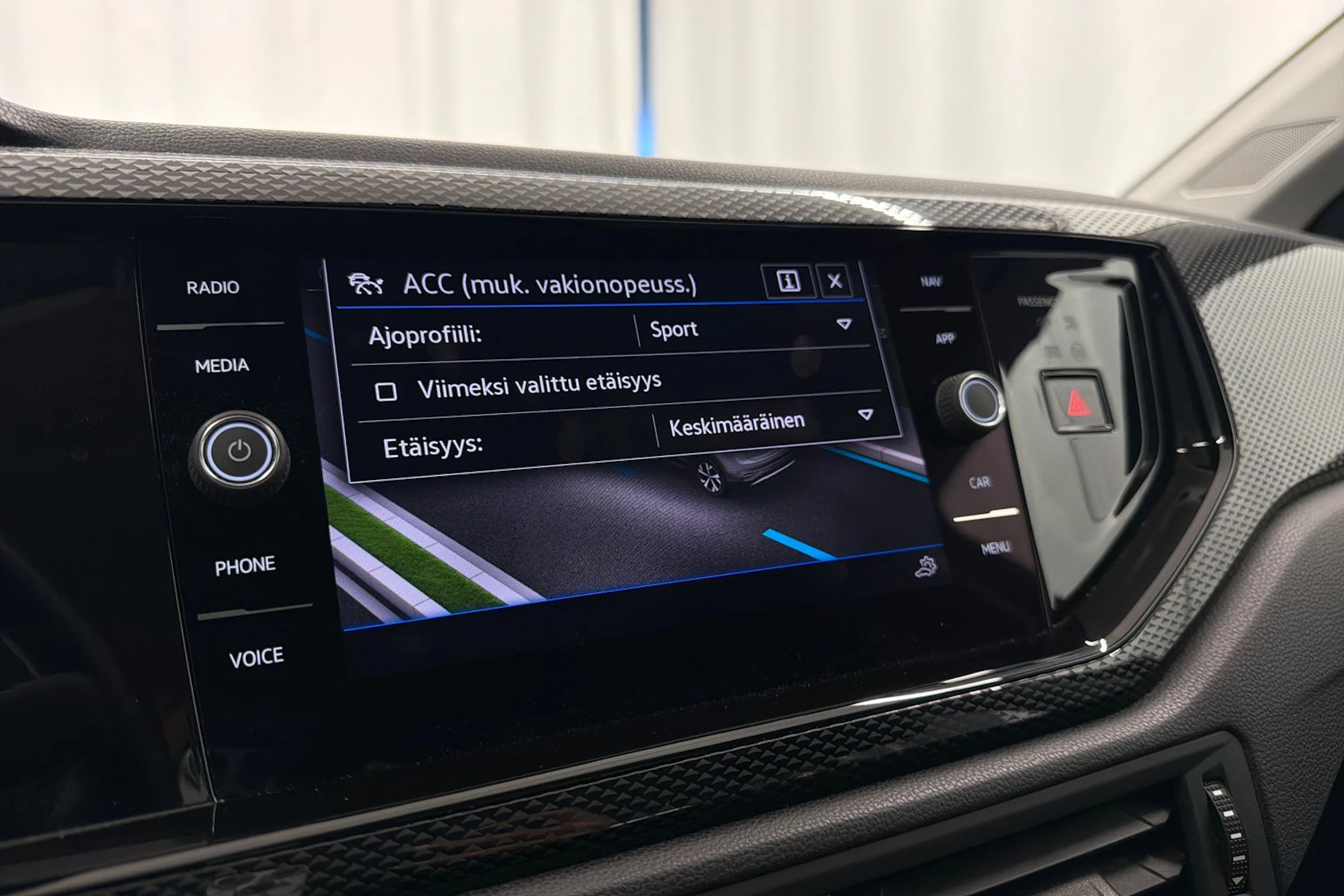 musta Volkswagen Taigo 2023 kuva 20.