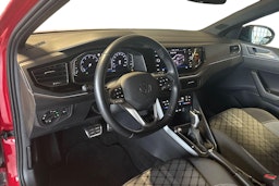 Punainen Volkswagen Taigo 2023 kuva 7.