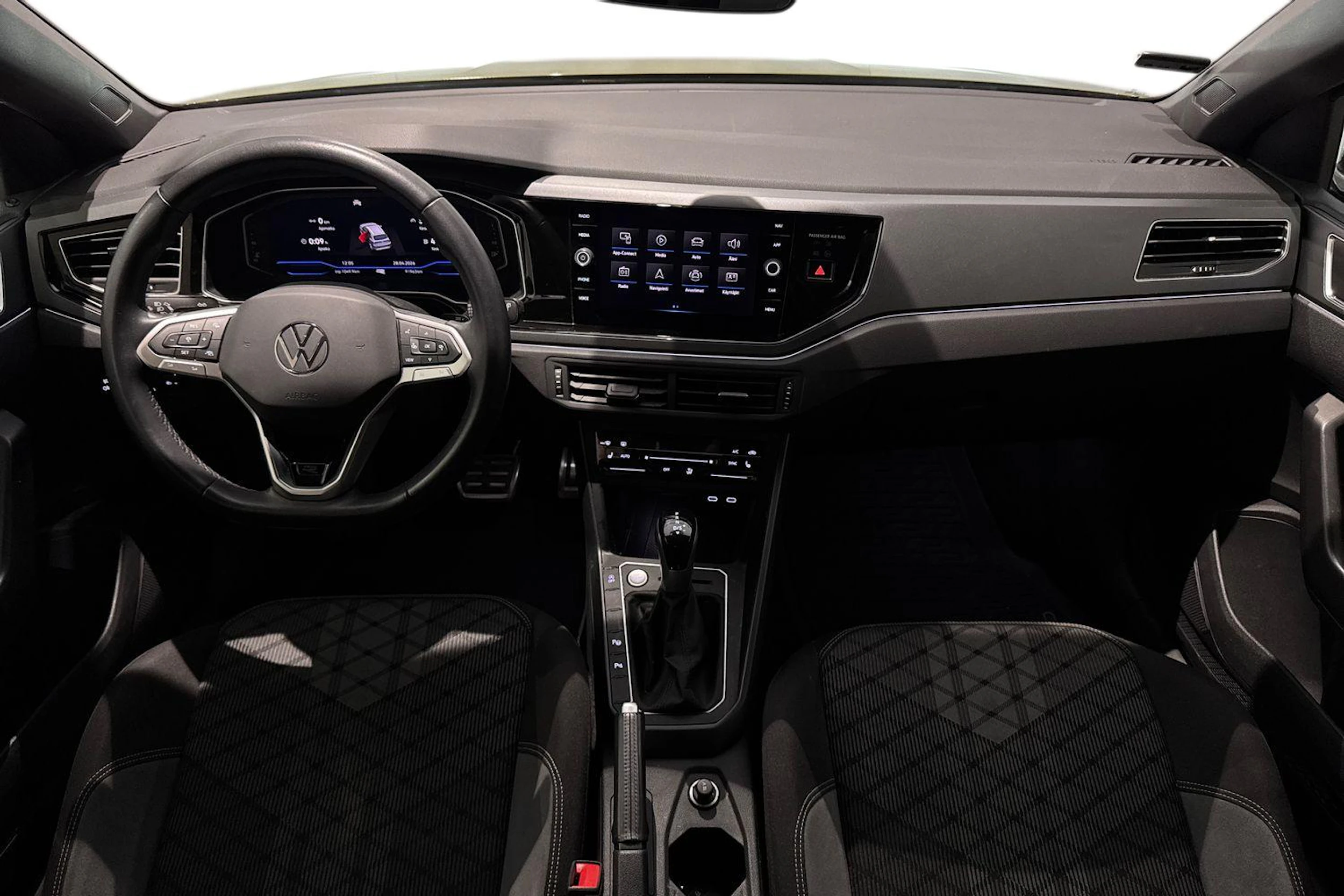 met. vihreä Volkswagen Taigo 2023 kuva 9.