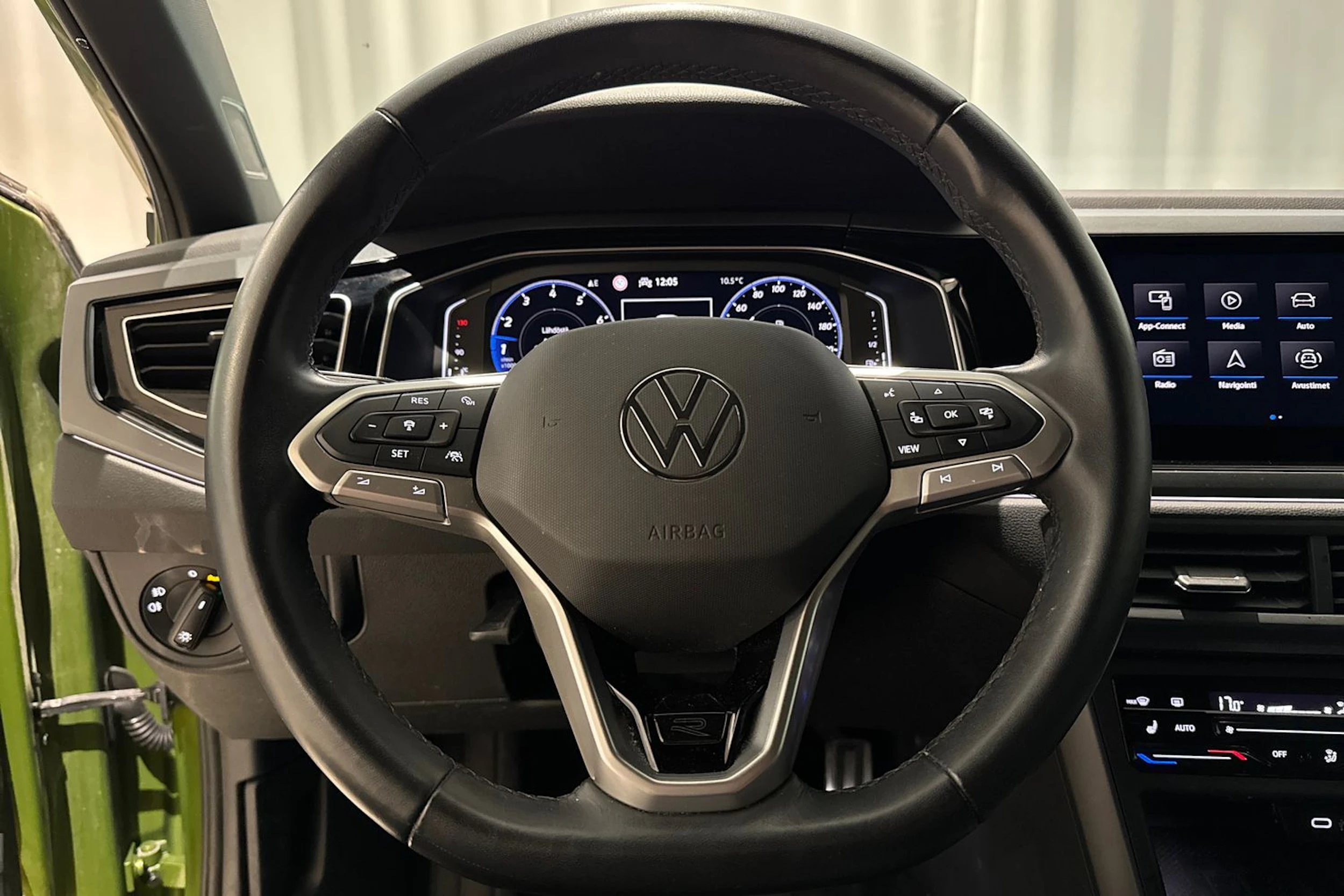 met. vihreä Volkswagen Taigo 2023 kuva 20.