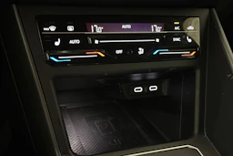 met. vihreä Volkswagen Taigo 2023 kuva 29.